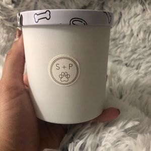 Sand and paws candle